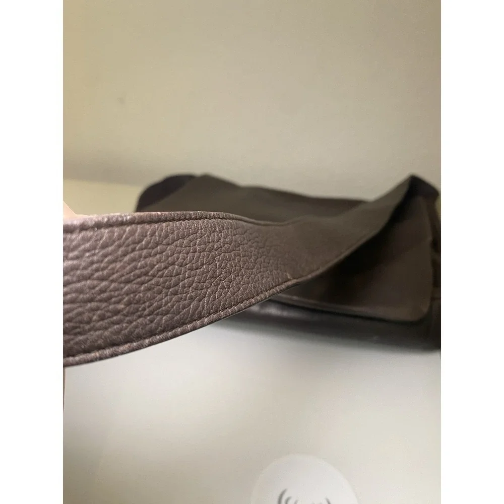 The Sak Crossbody Bag Brown Leather Satchel Flap Inside Pockets Divider Used